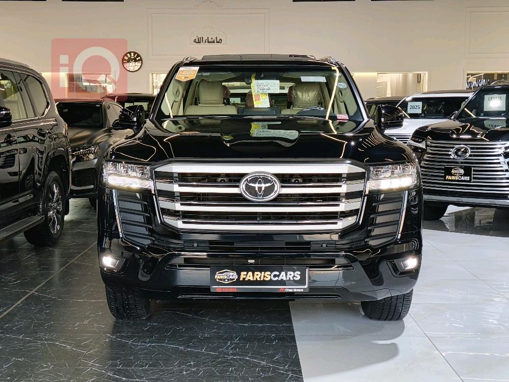 تۆیۆتا لاند کروزەر